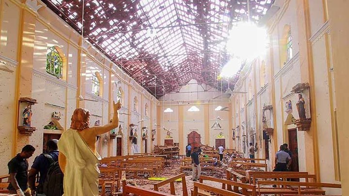 Σε 290 ανέρχονται οι νεκροί στη Σρι Λάνκα - Η ισλαμιστική οργάνωση που βρίσκεται πίσω από τις επιθέσεις και οι πανηγυρισμοί οπαδών του ISIS - Φωτογραφία 1