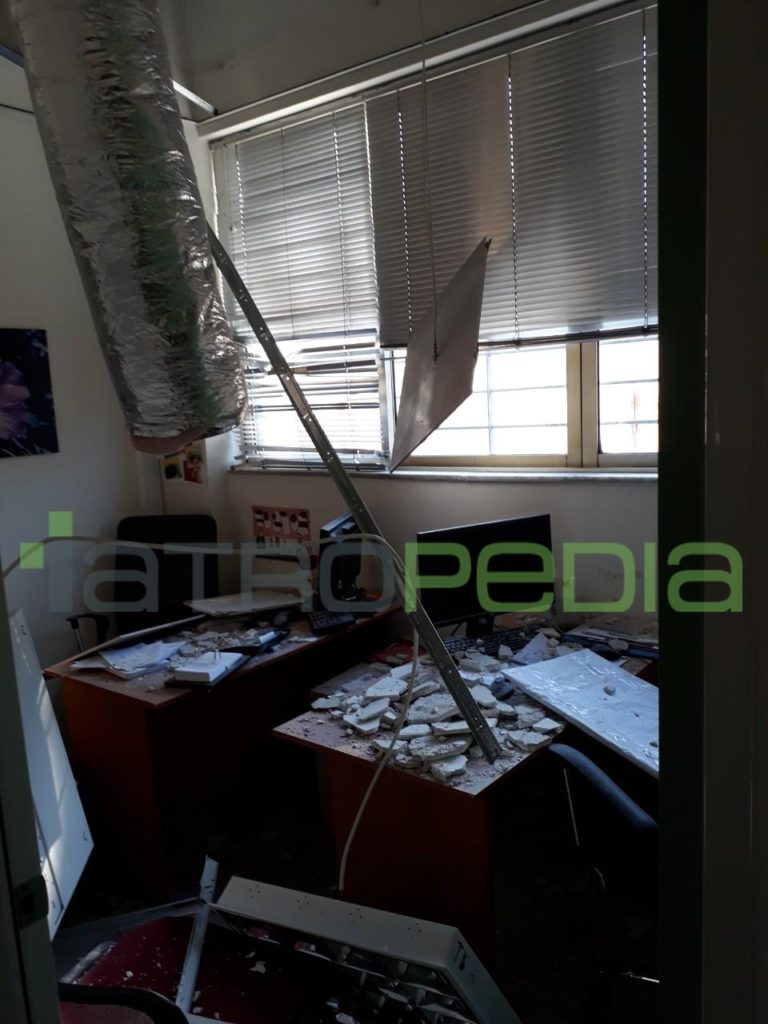 Απίστευτο! Κατέρρευσε οροφή κέντρου του ΟΚΑΝΑ – Υπουργός και Διοίκηση…στον κόσμο τους - Φωτογραφία 8
