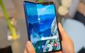 Φιάσκο με το αναδιπλούμενο κινητό της Samsung