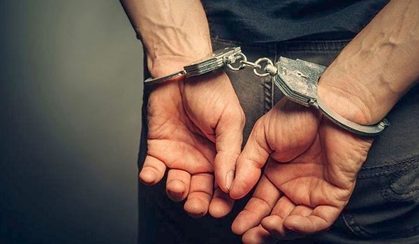 Κρήτη: 39 χρόνια φυλακή σε πατέρα που βίαζε την ανήλικη κόρη του - Φωτογραφία 1