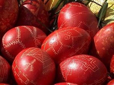Γιατί σήμερα Μεγάλη Πέμπτη βάφουμε κόκκινα αυγά - Φωτογραφία 1