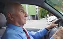 Ηλικιωμένοι οδηγοί: Με βεβαίωση θα οδηγούν στους δρόμους μέχρι να βγει το νέο δίπλωμα