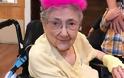 Έως τα 99 χρόνια της έζησε μία γυναίκα παρόλο που είχε τα όργανά της σε λάθος θέσεις!