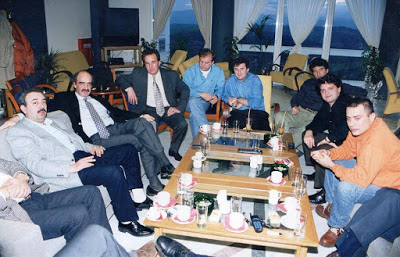 Δείτε τον Βαγγέλη Μεϊμαράκη στα Γρεβενά το 1997 και το 2015 (εικόνες) - Φωτογραφία 1