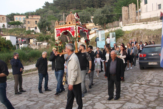 Στολισμός και περιφορά επιταφίου στο Αγράμπελο - Φωτογραφία 73