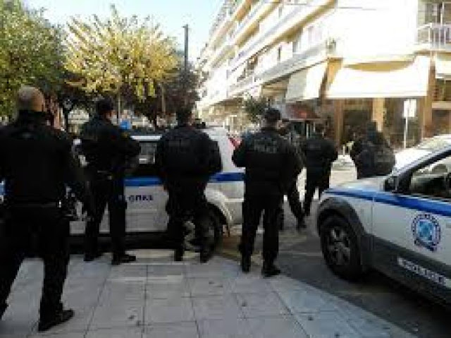 Σύλληψη διαρρηκτών στη Θεσσαλονίκη από την ΟΠΚΕ - Φωτογραφία 1
