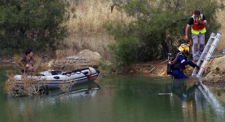 Κύπρος: Εντοπίστηκε βαλίτσα στην Κόκκινη λίμνη... - Φωτογραφία 3