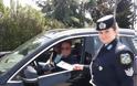 Ενημερωτικά φυλλάδια διένειμαν αστυνομικοί του Τμήματος Τροχαίας Αυτοκινητοδρόμων Π.Α.Θ.Ε. Μαγνησίας σε οδηγούς οχημάτων - Φωτογραφία 3