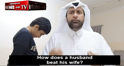 Κατάρ: «Κοινωνιολόγος» δείχνει πως να ξυλοφορτώνεις τη γυναίκα!! - Φωτογραφία 1