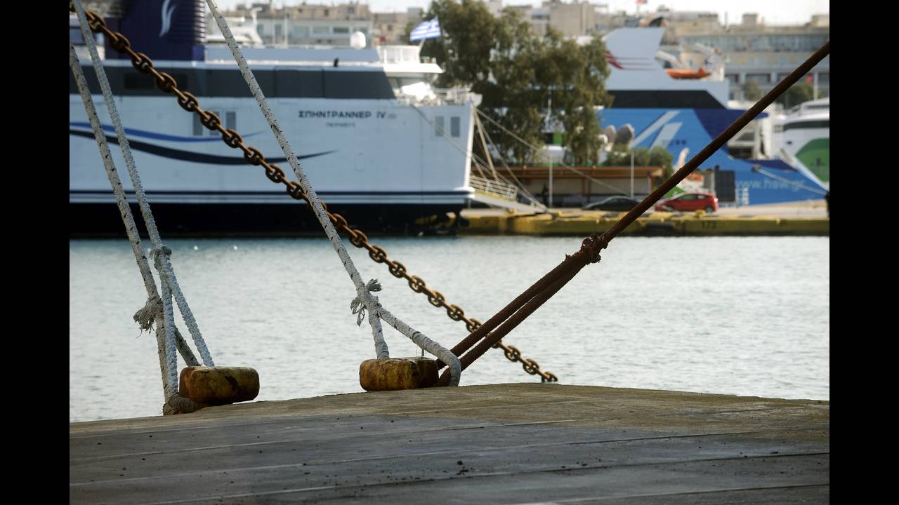 Απεργία ΠΝΟ: Δεμένα τα πλοία την Πρωτομαγιά για 24 ώρες - Φωτογραφία 1
