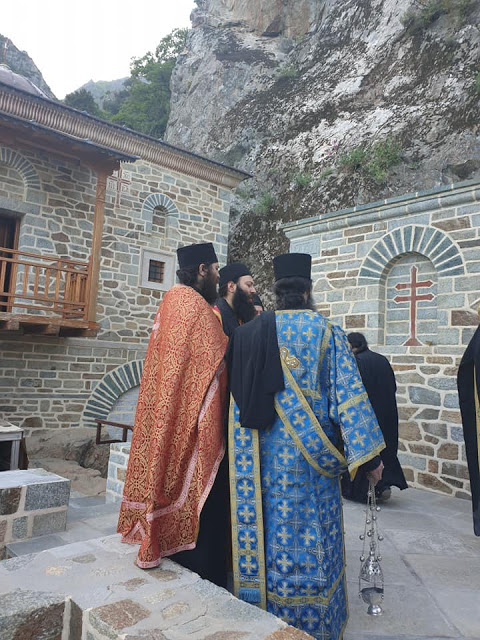 11977 - Δευτέρα του Πάσχα στην Ιερά Μονή Αγίου Παύλου στο Άγιο Όρος (φωτογραφίες) - Φωτογραφία 8