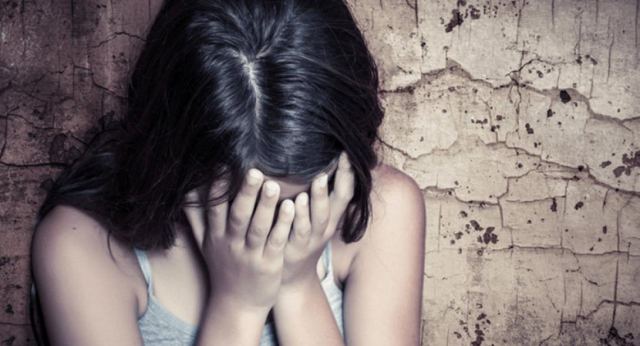 Φθιώτιδα: Συνέλαβαν 74χρονο για βιασμό και ασέλγεια σε κορίτσι με νοητική στέρηση - Φωτογραφία 1