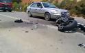 Εικόνες σοκ από τροχαίο με δύο νεκρούς στην Κρήτη -Μηχανές «κόπηκαν» στα δύο - Φωτογραφία 2