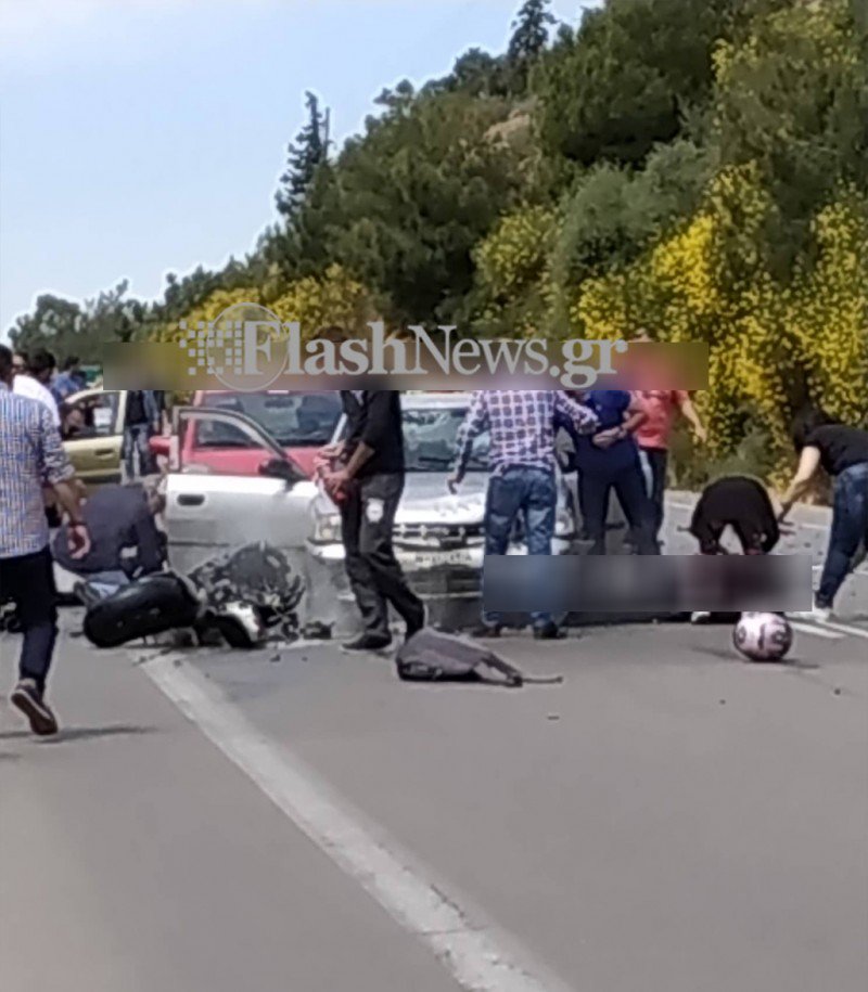 Εικόνες σοκ από τροχαίο με δύο νεκρούς στην Κρήτη -Μηχανές «κόπηκαν» στα δύο - Φωτογραφία 4