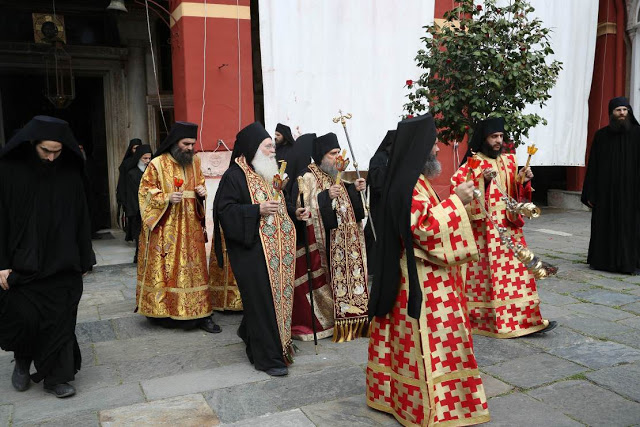 11988 - Φωτογραφίες από τον σημερινό εορτασμό της Παναγίας της Ελαιοβρύτισσας στο Βατοπαίδι - Φωτογραφία 11