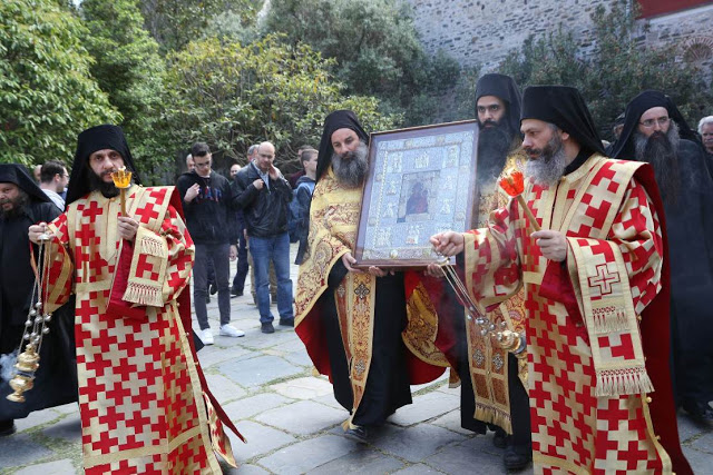 11988 - Φωτογραφίες από τον σημερινό εορτασμό της Παναγίας της Ελαιοβρύτισσας στο Βατοπαίδι - Φωτογραφία 16