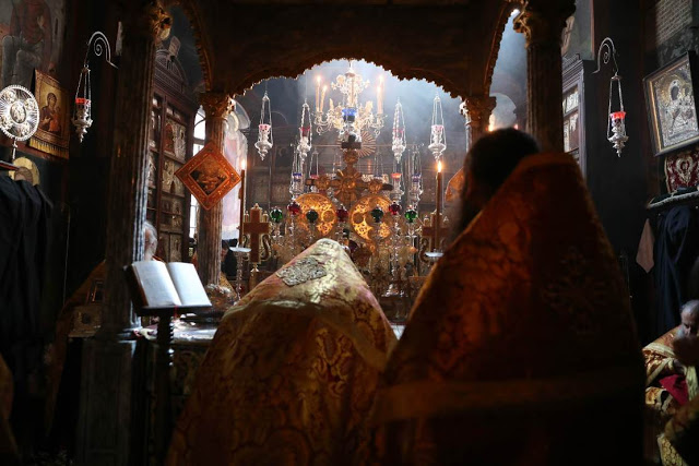 11988 - Φωτογραφίες από τον σημερινό εορτασμό της Παναγίας της Ελαιοβρύτισσας στο Βατοπαίδι - Φωτογραφία 61