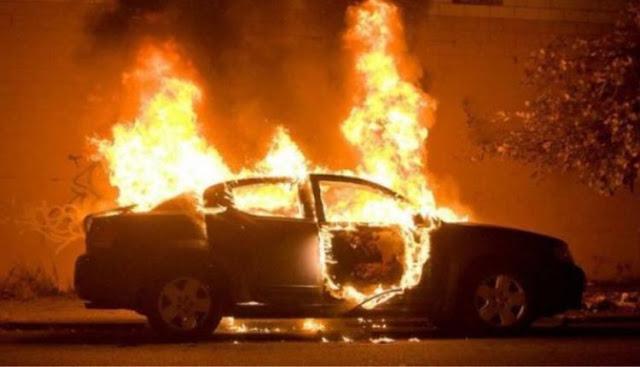 Αχαΐα: Μυστήριο με φωτιά σε αυτοκίνητο αστυνομικού - Φωτογραφία 1