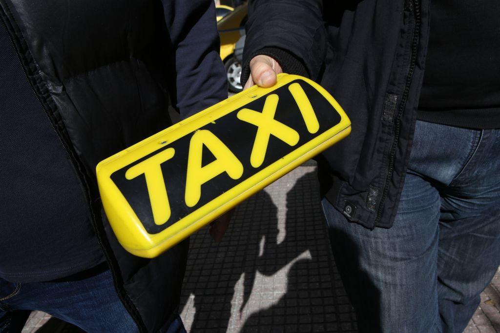 Αλαλούμ με την τροπολογία για τα ταξί και τις πληρωμές με κάρτα - Διευκρινίσεις από την Beat - Φωτογραφία 1