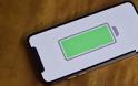 Οι καταναλωτές υποστηρίζουν ότι η Apple υπερεκτιμά τη διάρκεια ζωής της μπαταρίας του iPhone - Φωτογραφία 1