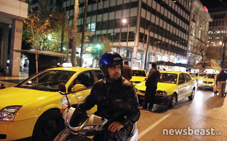 Δούλεψε στην Ελλάδα, έχτισε μια πολυκατοικία και επιστρέφει στο Πακιστάν - Φωτογραφία 2