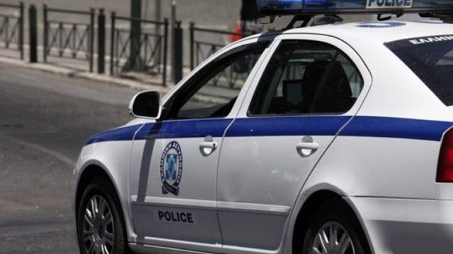 Θεσσαλονίκη: Άρπαξε αλυσίδα από τον λαιμό 61χρονης και χτύπησε αστυνομικό για να μην συλληφθεί - Φωτογραφία 1