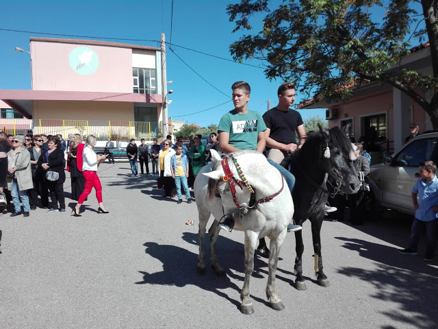 Μοναστηράκι Ξηρομέρου: Εορτασμός του Αγίου Ιωάννη του Θεολόγου .Μέγας Πανηγυρικός Εσπερινός - Φωτογραφία 44