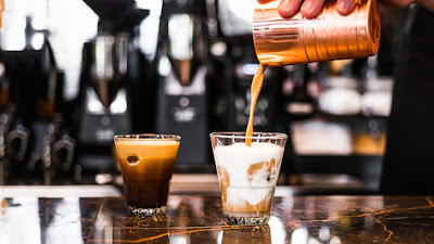 Στον ΦΠΑ 24% παραμένουν καφές, αναψυκτικά και χυμοί ...παρά τις εξαγγελίες - Φωτογραφία 1