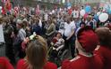Αγνώριστος ο Γκορμπατσόφ στην παρέλαση για την Ημέρα της Νίκης - Φωτογραφία 8