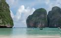 Διάσημη παραλία στην Ταϊλάνδη κλείνει μέχρι το 2021