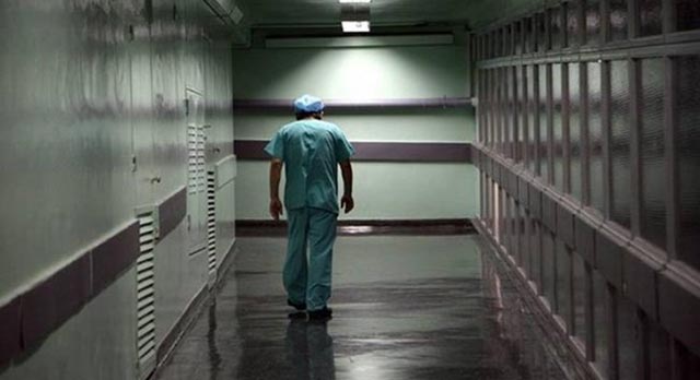 Μάστιγα οι βιαιοπραγίες κατά γιατρών νοσοκομείων- η «εισβολή» στο Κ.Υ. Ναυπάκτου - Φωτογραφία 1