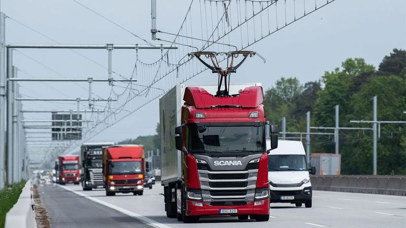 Η Γερμανία δοκιμάζει τον πρώτο ηλεκτρικό αυτοκινητόδρομο - Φωτογραφία 1