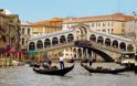 Η Βενετία βάζει πρόστιμα σε ιερόδουλες, μεθυσμένους και ημίγυμνους τουρίστες