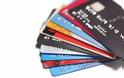 Νέες χρεώσεις και αυξημένες προμήθειες στις χρεωστικές κάρτες - Όλες οι αλλαγές