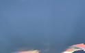 Παράξενο σύννεφο ουράνιου τόξου, πάνω από το Khon Kaen της Ταϊλάνδης. Το σύννεφο καπέλο ή σύννεφο Πηλέας: σημάδι για μεγάλο σεισμό; - Φωτογραφία 3