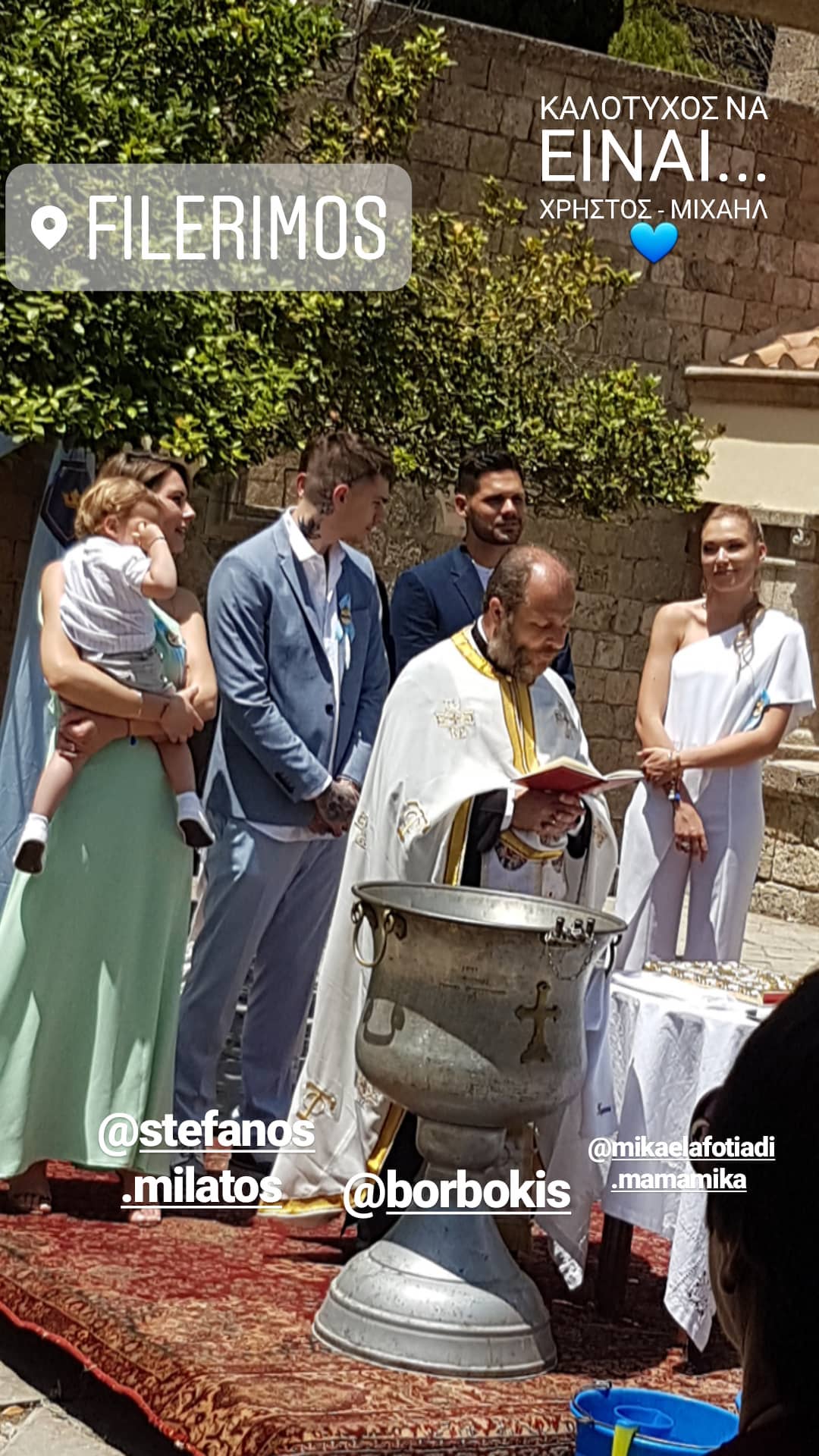 Μικαέλα Φωτιάδη – Γιάννης Μπορμπόκης: Βάφτισαν τον γιο τους στη Ρόδο – Οι πρώτες εικόνες από το μυστήριο - Φωτογραφία 4