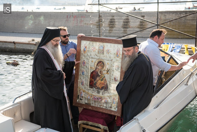 12061 - Αφίχθη στον Βόλο η ιερά Εικόνα της Παναγίας Φοβεράς Προστασίας από το Άγιον Όρος - Φωτογραφία 17