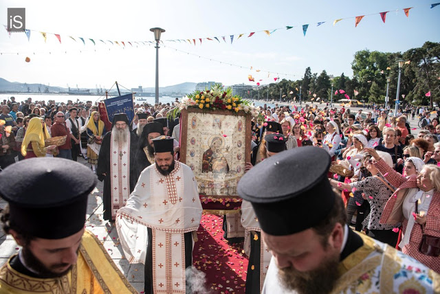 12061 - Αφίχθη στον Βόλο η ιερά Εικόνα της Παναγίας Φοβεράς Προστασίας από το Άγιον Όρος - Φωτογραφία 26