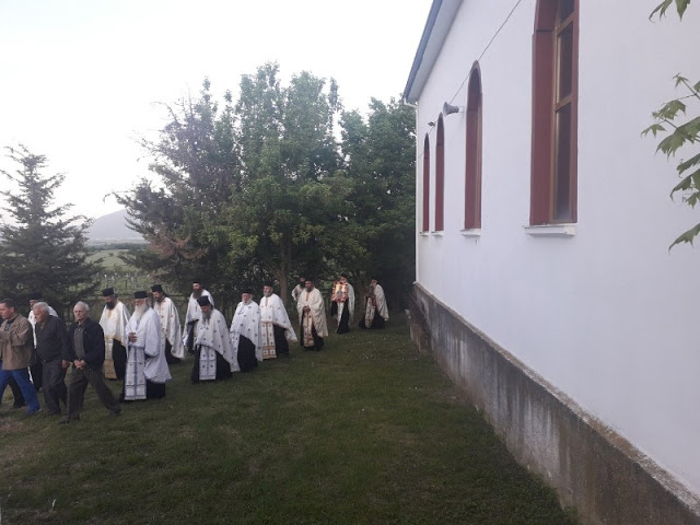 Εγκαίνια Ιερού Ναού Αγίου Νικολάου στην Άνοιξη Γρεβενών (εικόνες) - Φωτογραφία 24