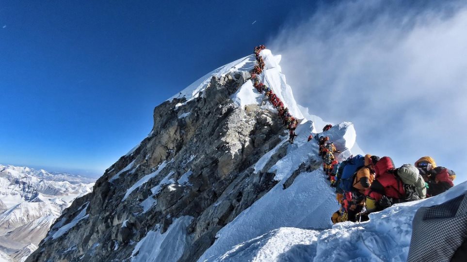 Έβερεστ: Δέκατος ορειβάτης χάνει τη ζωή του σε δύο μήνες - Φωτογραφία 1