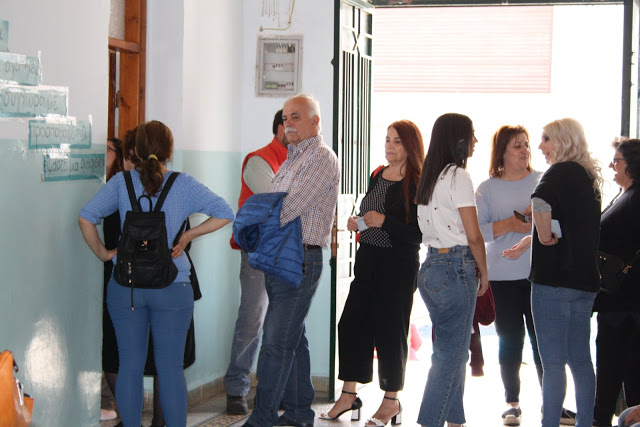 Ομαλά εξελίσσεται η ψηφοφορία στα εκλογικά κέντρα της ΚΑΤΟΥΝΑΣ -[ΦΩΤΟ: Πάνος Τσούτσουρας] - Φωτογραφία 32