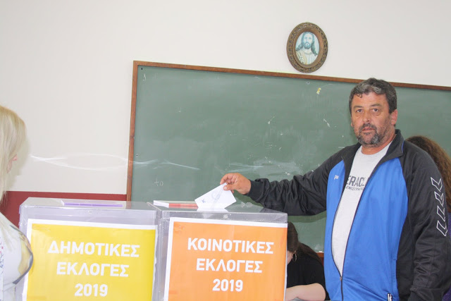 Ομαλά εξελίσσεται η ψηφοφορία στα εκλογικά κέντρα της ΚΑΤΟΥΝΑΣ -[ΦΩΤΟ: Πάνος Τσούτσουρας] - Φωτογραφία 45