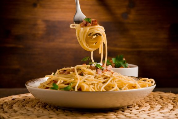 5 «ιταλικά» πιάτα που στην Ιταλία δεν τρώνε ποτέ! - Φωτογραφία 1