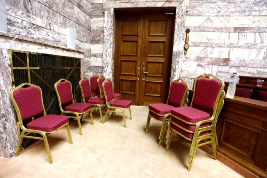 Το μυστικό δωμάτιο στην ελληνική Βουλή που έμεινε κλειστό για 40 χρόνια - Φωτογραφία 1