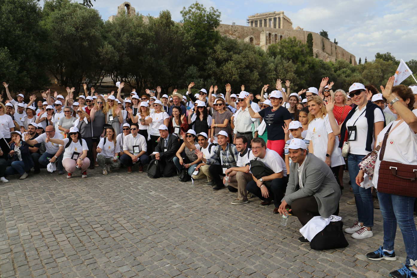 Περιπατητικός Γύρος σε Αθήνα και Θεσσαλονίκη  με μεγάλη συμμετοχή κόσμου - Φωτογραφία 1