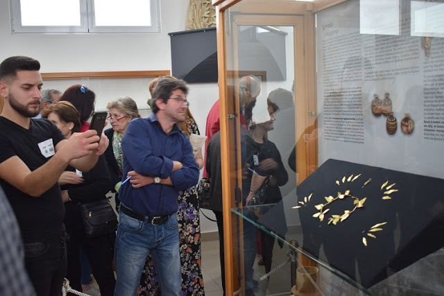 Παπαστράτειο Αρχαιολογικό Μουσείο Αγρινίου: Δεκάδες επισκέπτες για το χρυσό στεφάνι του Θυρρείου - Φωτογραφία 2