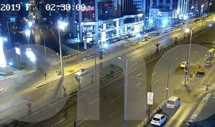 Βίντεο ντοκουμέντο από τη στιγμή του τροχαίου δυστυχήματος του Πάνου Ζάρλα - Φωτογραφία 1