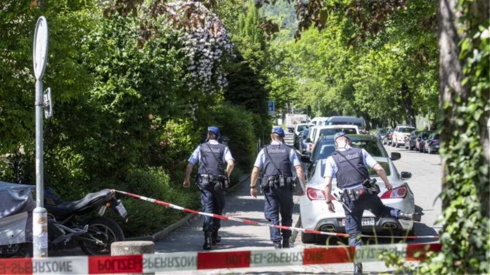 Ζυρίχη: Ανδρας σκότωσε δύο γυναίκες που κρατούσε ομήρους και αυτοκτόνησε - Φωτογραφία 1