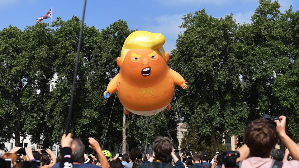 Το μπαλόνι «Trump Baby» θα πετάξει και πάλι στον ουρανό του Λονδίνου - Φωτογραφία 1