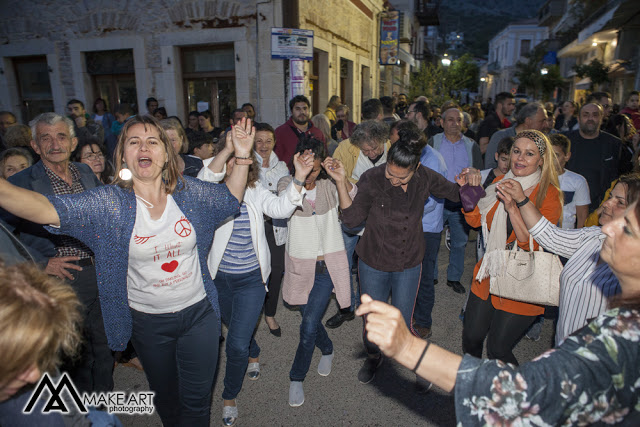 Μαζί με τους Δημότες γιόρτασε την συντριπτική του νίκη με 75%, ο νέος Δήμαρχος Ξηρομέρου Γιάννης Τριανταφυλλάκης [φωτο: MAKE ART] - Φωτογραφία 142